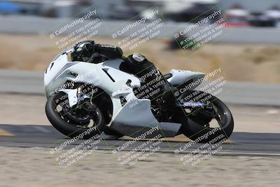 media/Apr-18-2025-CVMA Friday Practice (Fri) [[88baa45499]]/Racer 2/Session 5 (Turn 14 Tip In)/